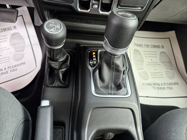 Used 2025 Jeep Wrangler Sahara 4xe image 22