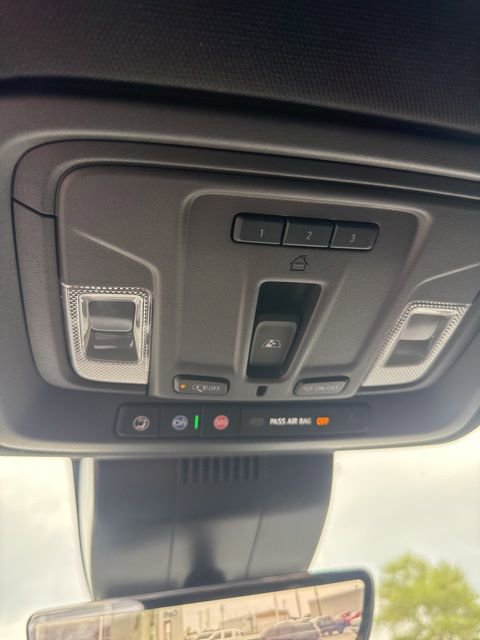 Used 2023 Chevrolet Silverado 1500 ZR2 w/ Technology Package AWD/4WD image 31