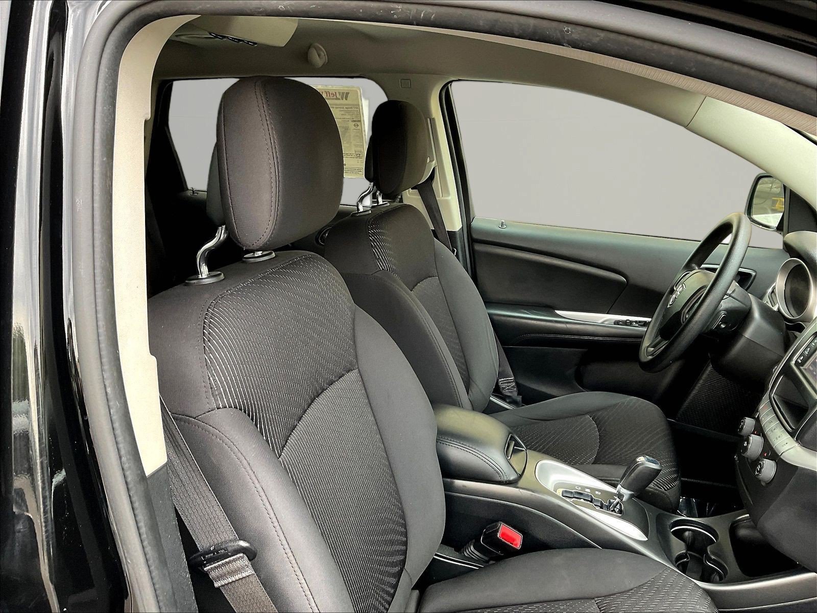 Used 2017 Dodge Journey SXT w/ Comfort/Convenience Group FWD image 27