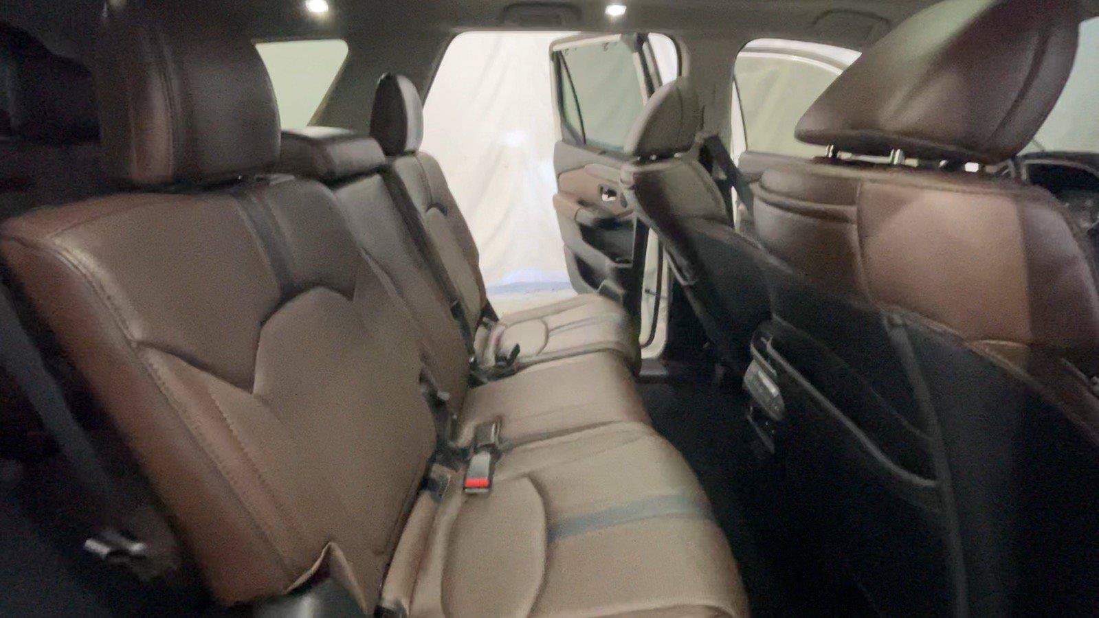 Used 2025 Honda Pilot Elite image 22
