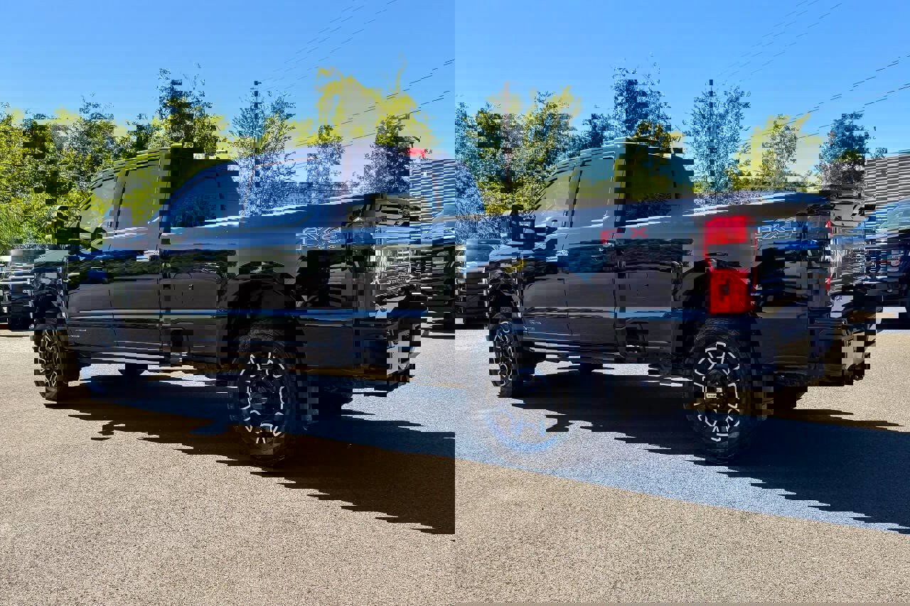 Used 2024 Ford F250 Platinum image 5