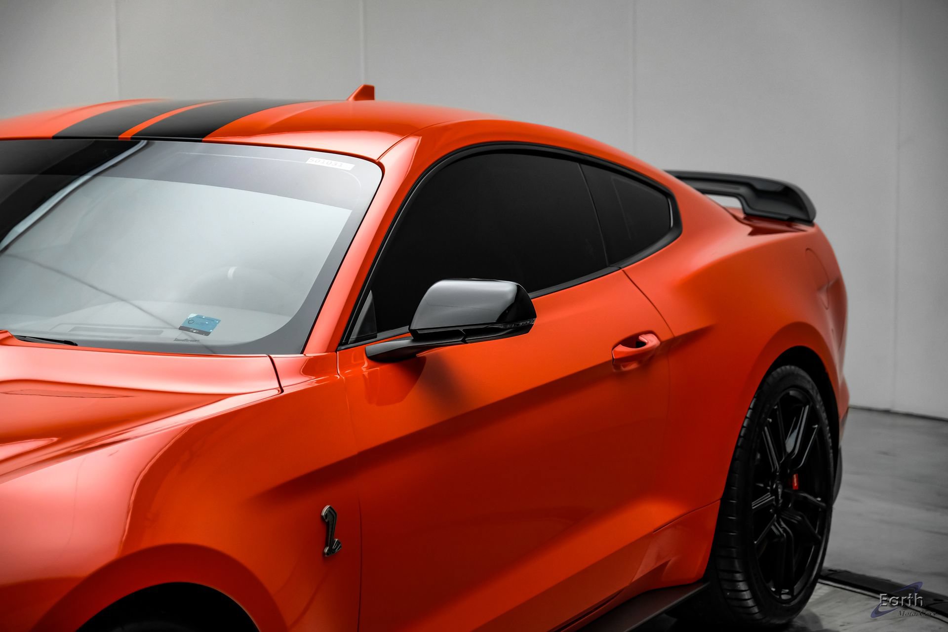 Used 2022 Ford Mustang Shelby GT500 w/ Technology Package RWD image 24