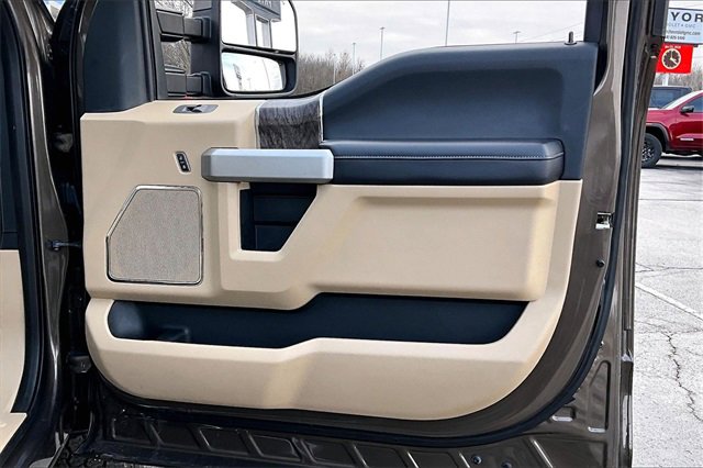 Used 2017 Ford F350 Lariat w/ Lariat Ultimate Package image 29