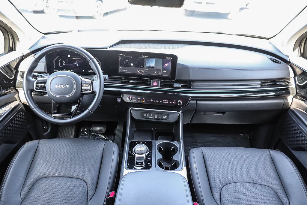 Used 2026 Kia Carnival SX Prestige FWD image 12