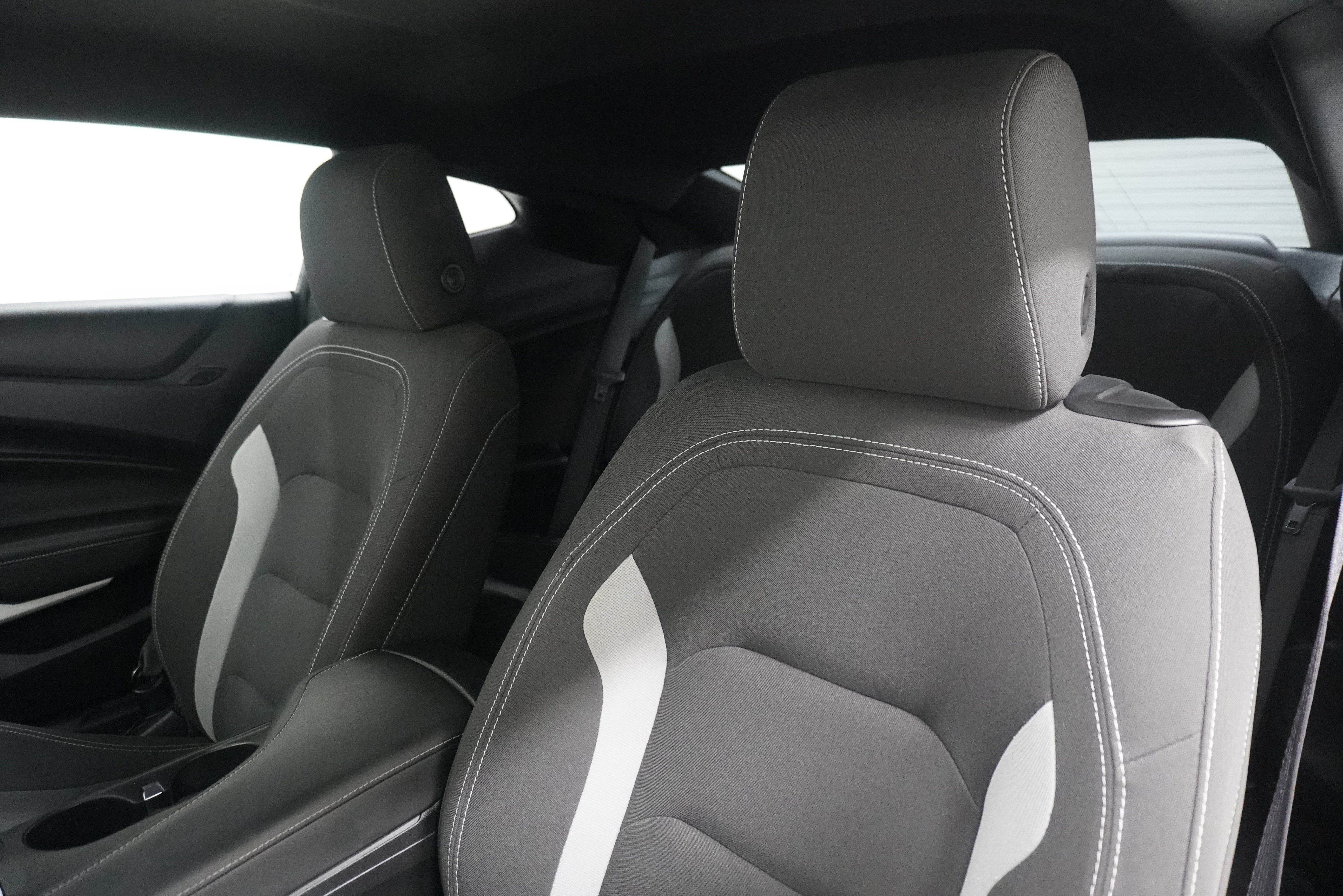 Used 2020 Chevrolet Camaro LT w/ RS Package RWD image 11