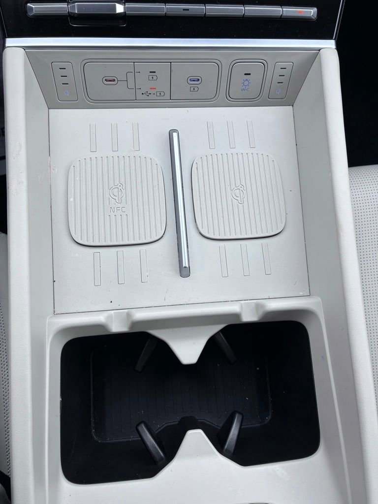 Used 2024 Hyundai Santa Fe Calligraphy image 36