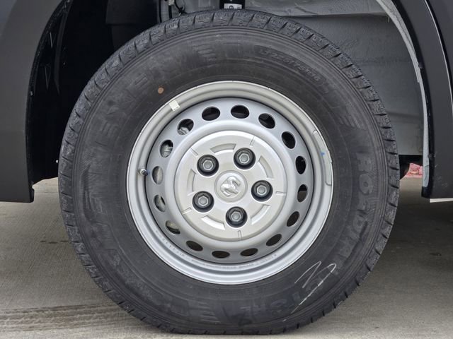 Used 2025 RAM ProMaster 2500 FWD image 12