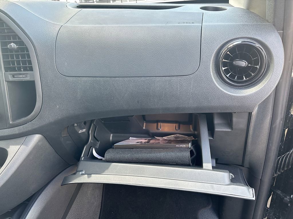 Used 2023 Mercedes-Benz Metris Passenger image 22