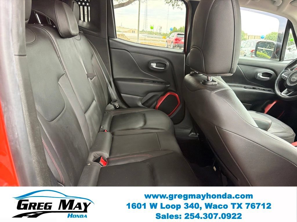 Used 2019 Jeep Renegade Trailhawk AWD/4WD image 31