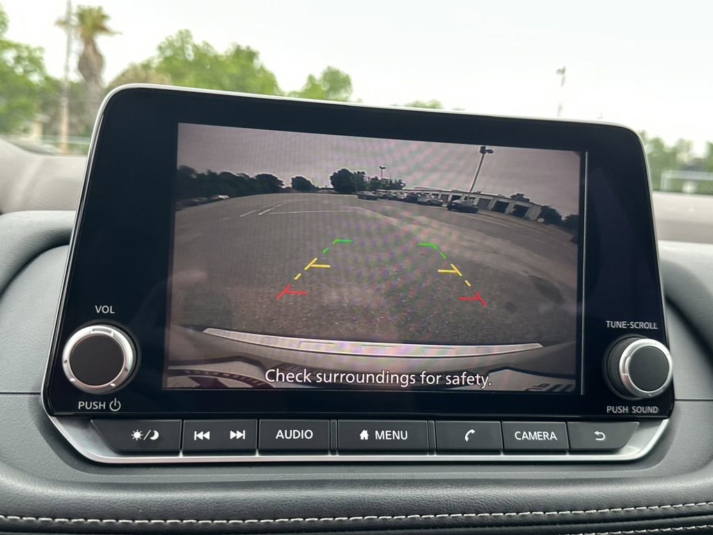 Used 2023 Nissan Rogue SV FWD image 27