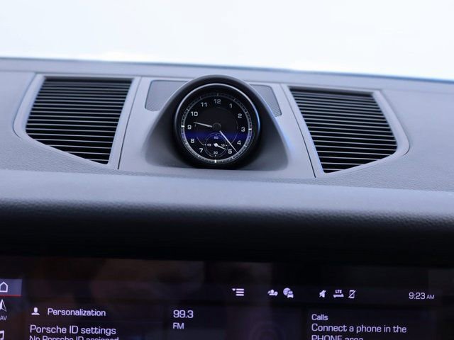 New 2024 Porsche Macan image 42