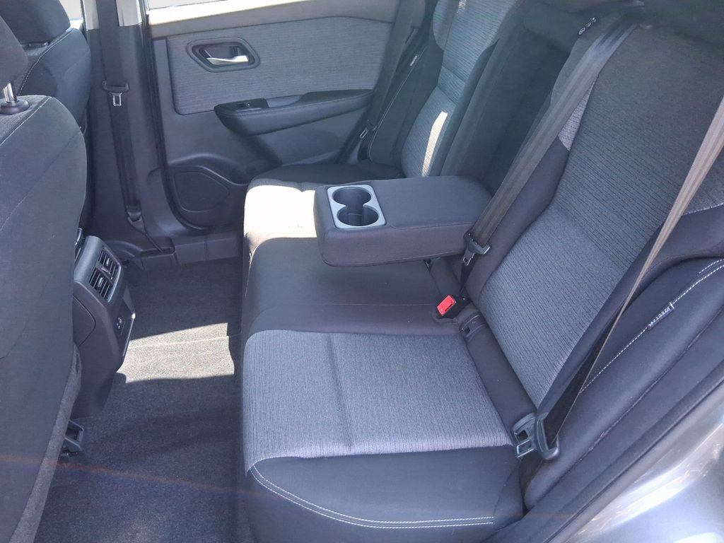 Used 2023 Nissan Rogue SV FWD image 24