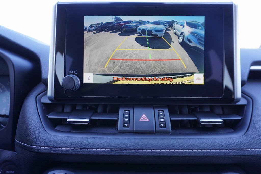 Used 2023 Toyota RAV4 XLE Premium image 14