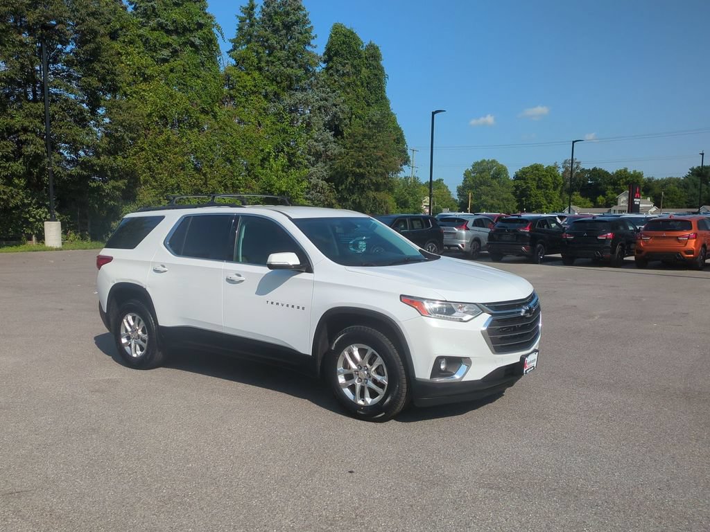 Used 2019 Chevrolet Traverse LT FWD image 3
