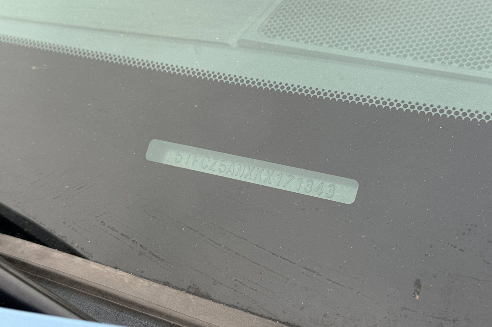 Used 2019 Toyota Tacoma TRD Sport w/ Technology Package image 9