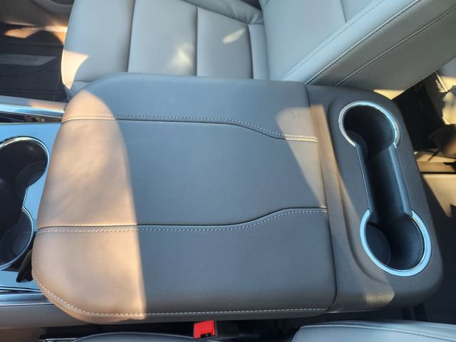 New 2026 Chevrolet Suburban Z71 w/ Comfort Package image 16