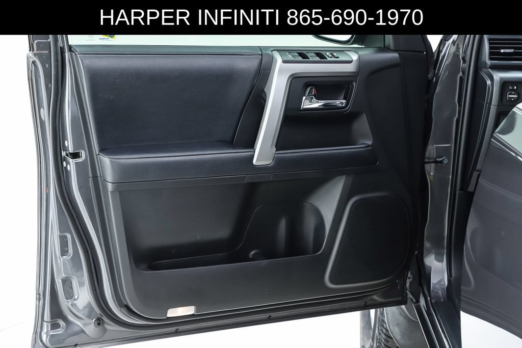 Used 2020 Toyota 4Runner SR5 Premium w/ Moonroof Package AWD/4WD image 56
