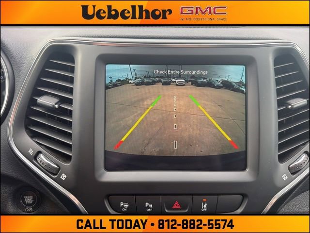 Used 2023 Jeep Cherokee Altitude Lux AWD/4WD image 25
