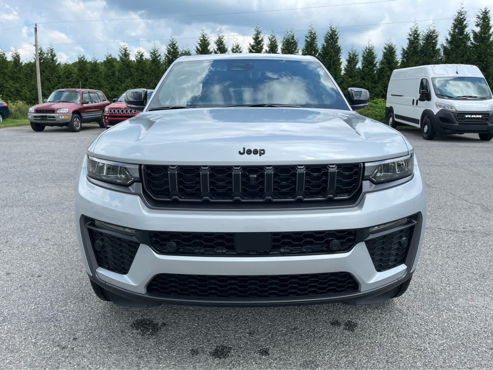 New 2026 Jeep Grand Cherokee L Limited AWD/4WD image 8