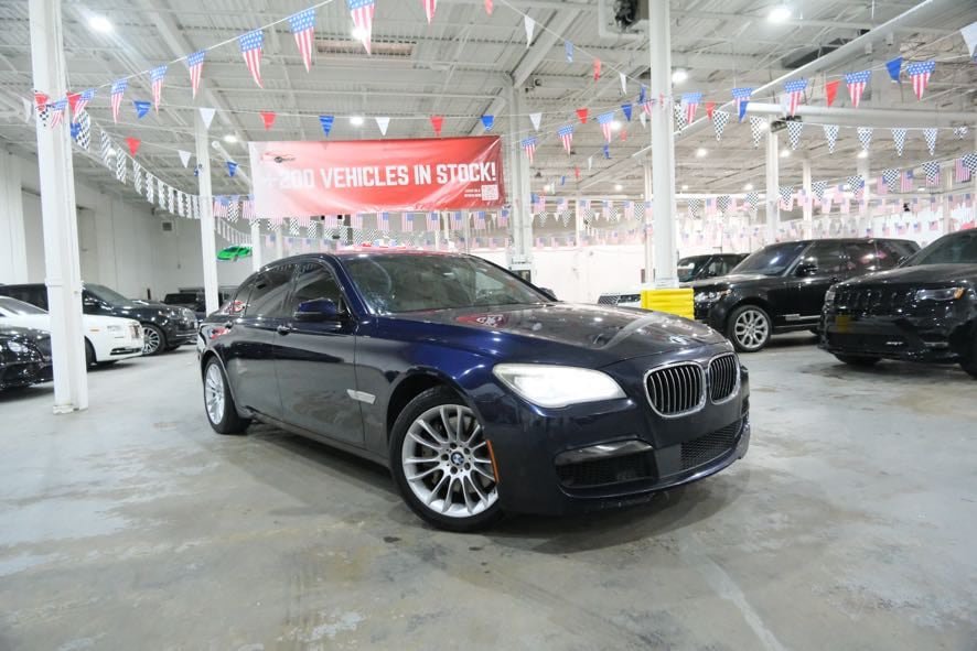 Used 2015 BMW 750Li xDrive AWD/4WD image 2