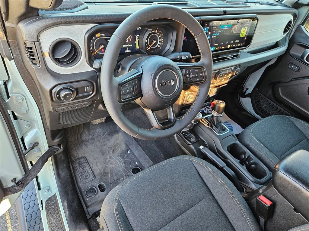 Used 2024 Jeep Wrangler Sport S image 9