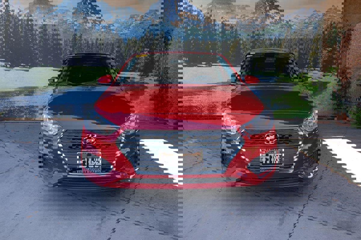 Used 2020 Hyundai Accent SE image 2