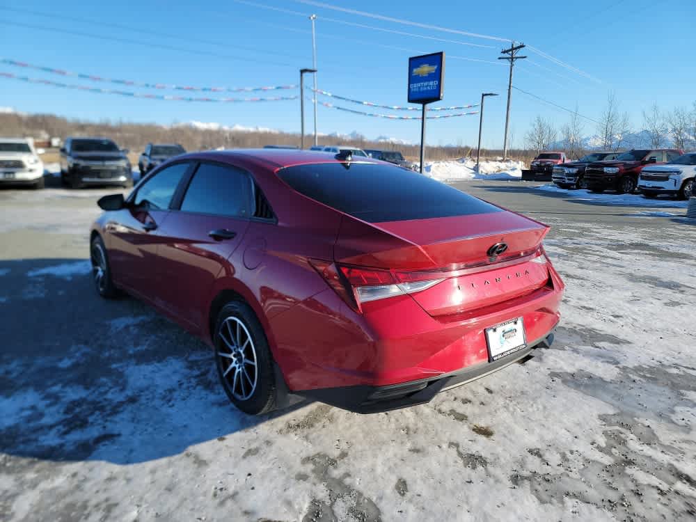 Used 2023 Hyundai Elantra SEL FWD image 3