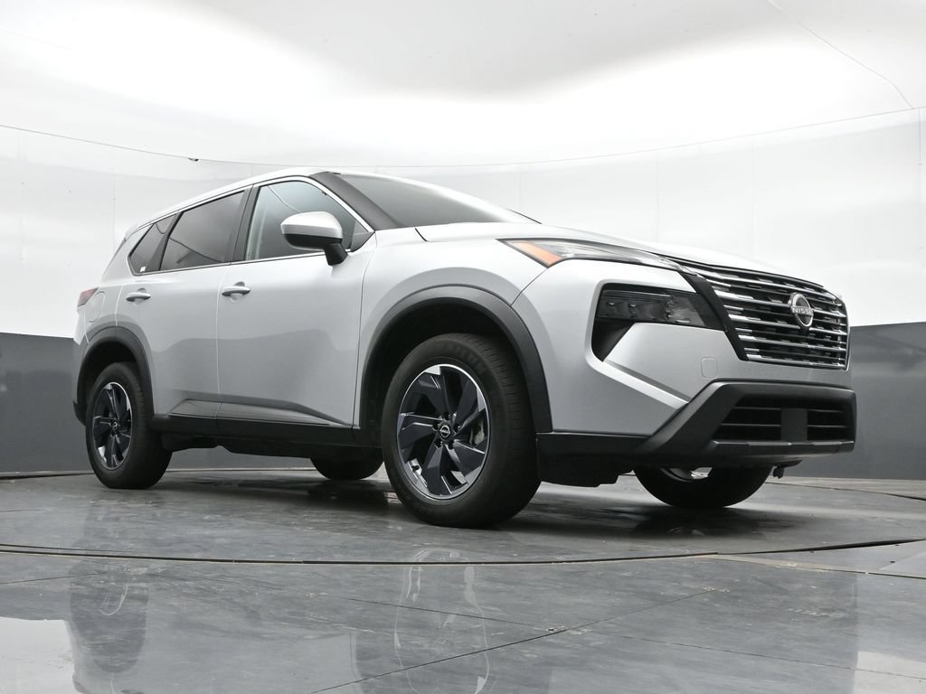 Used 2024 Nissan Rogue SV FWD image 43