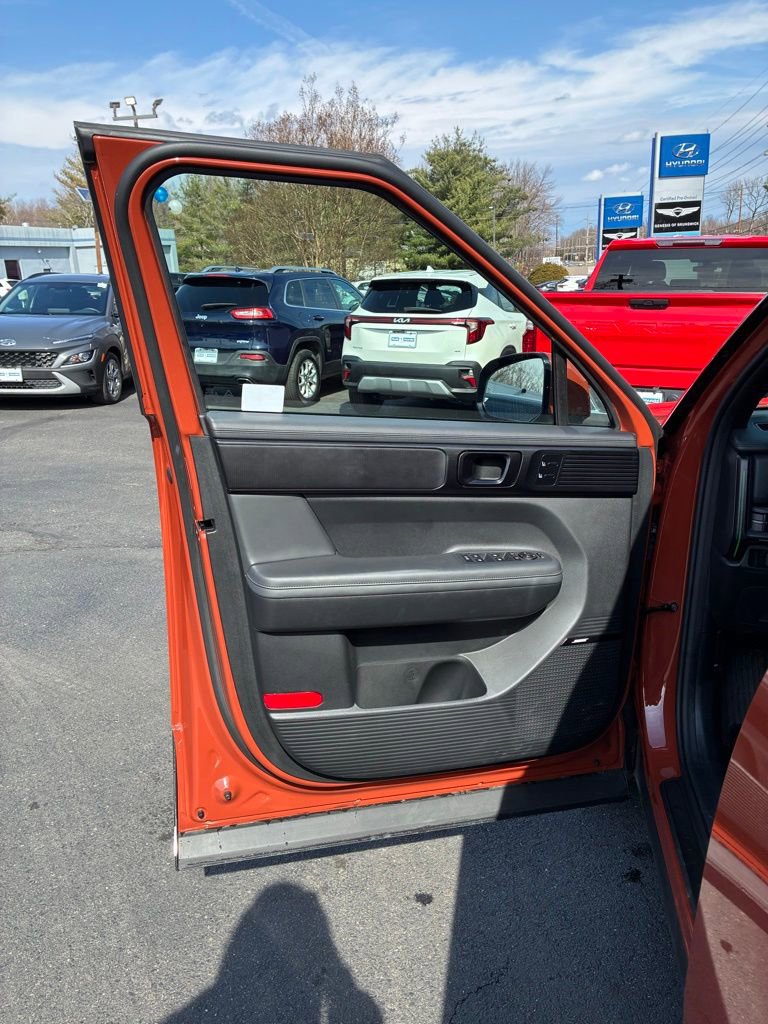 Used 2024 Hyundai Santa Fe Calligraphy image 52