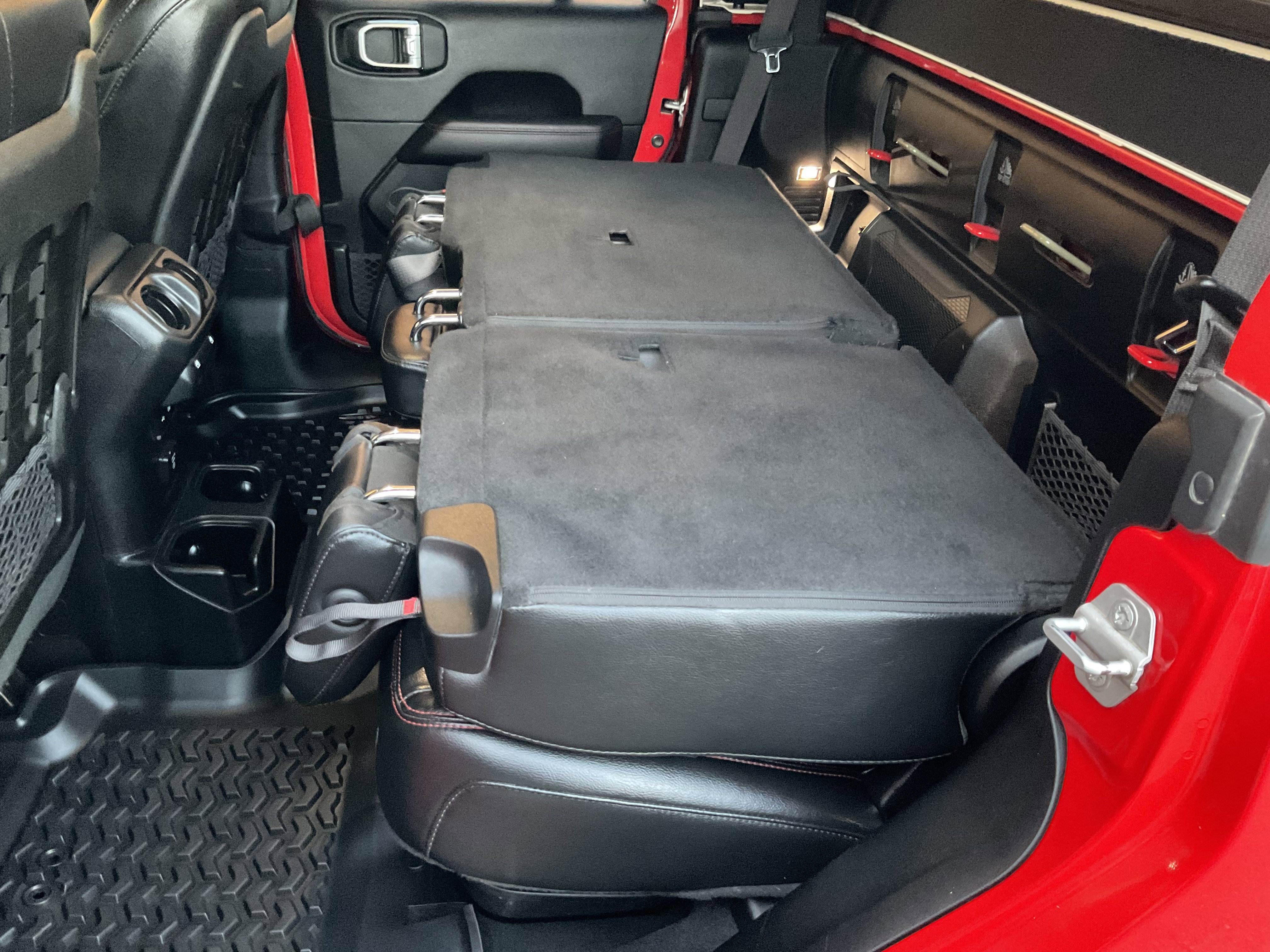 Used 2020 Jeep Gladiator Rubicon w/ Advanced Safety Group image 42