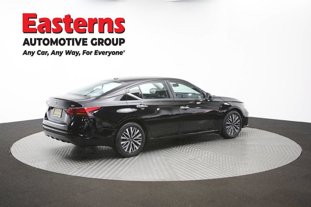 Used 2023 Nissan Altima 2.5 SV FWD image 41