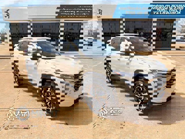 New 2026 Chevrolet Trax RS w/ Sunroof Package