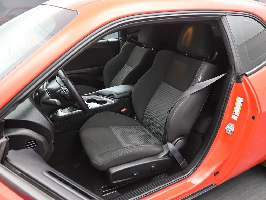 Used 2023 Dodge Challenger R/T image 9
