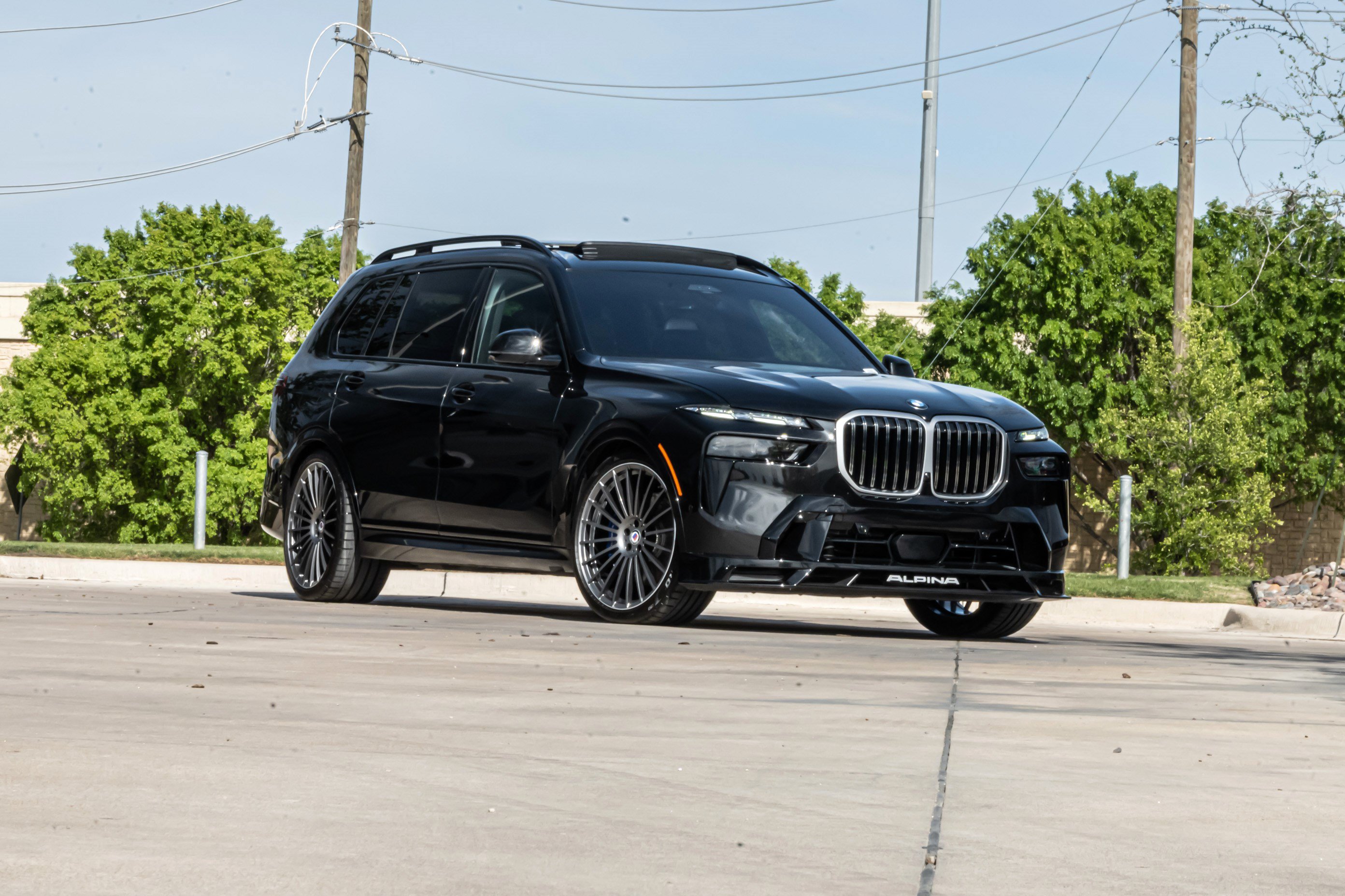 Used 2025 BMW ALPINA XB7 AWD/4WD image 2