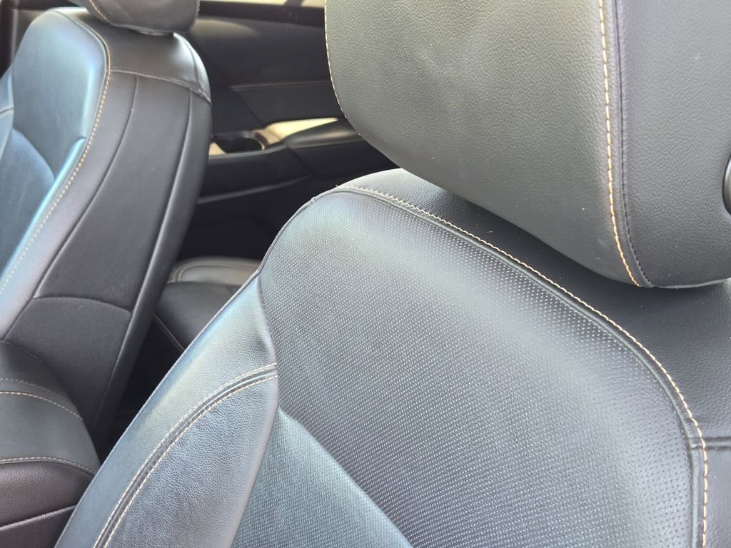 Used 2020 Chevrolet Traverse Premier w/ Redline Edition FWD image 15