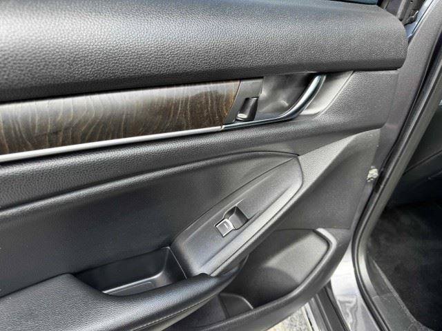 Used 2022 Honda Accord EX-L image 40