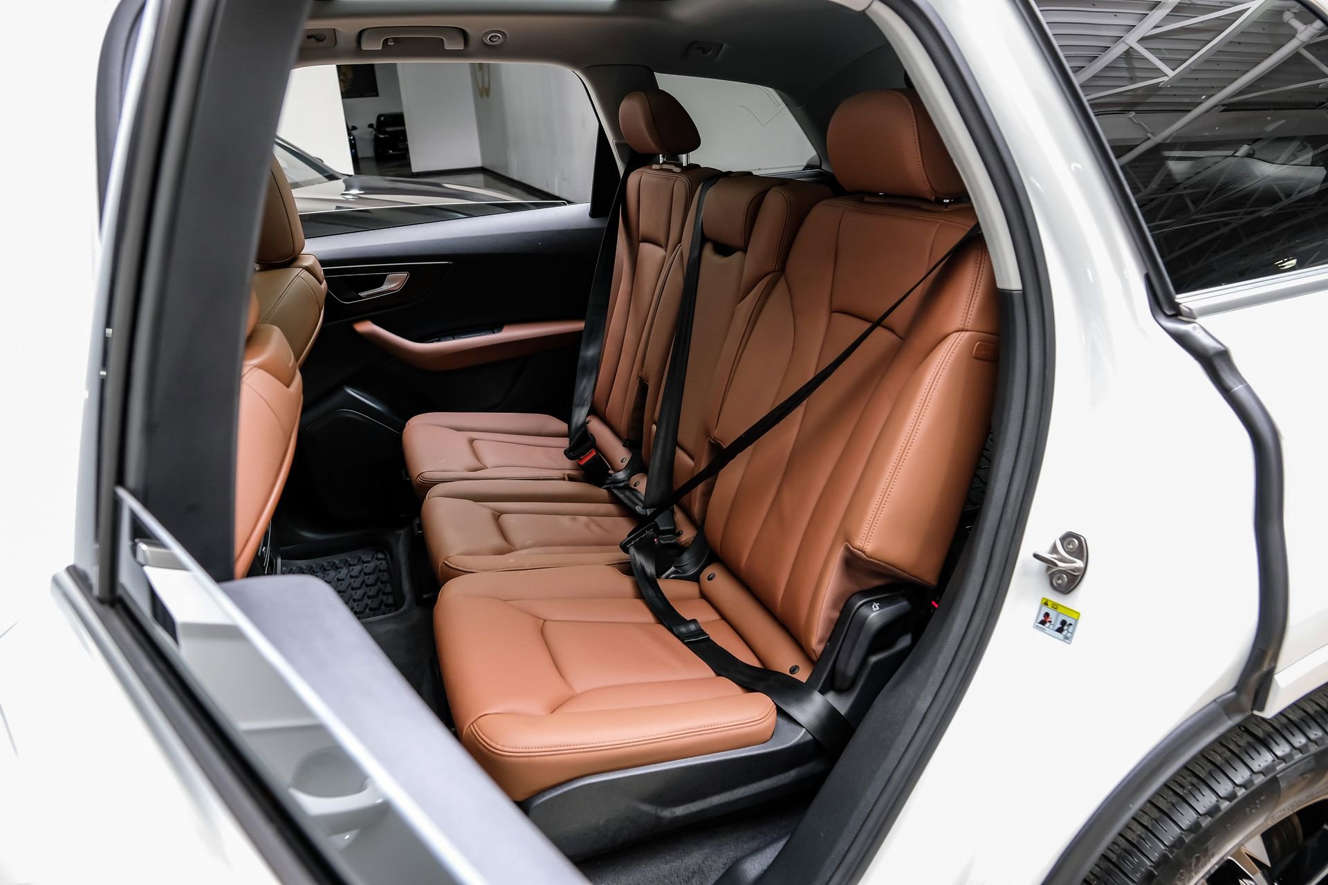 Used 2023 Audi Q7 3.0T Premium w/ Convenience Package image 42