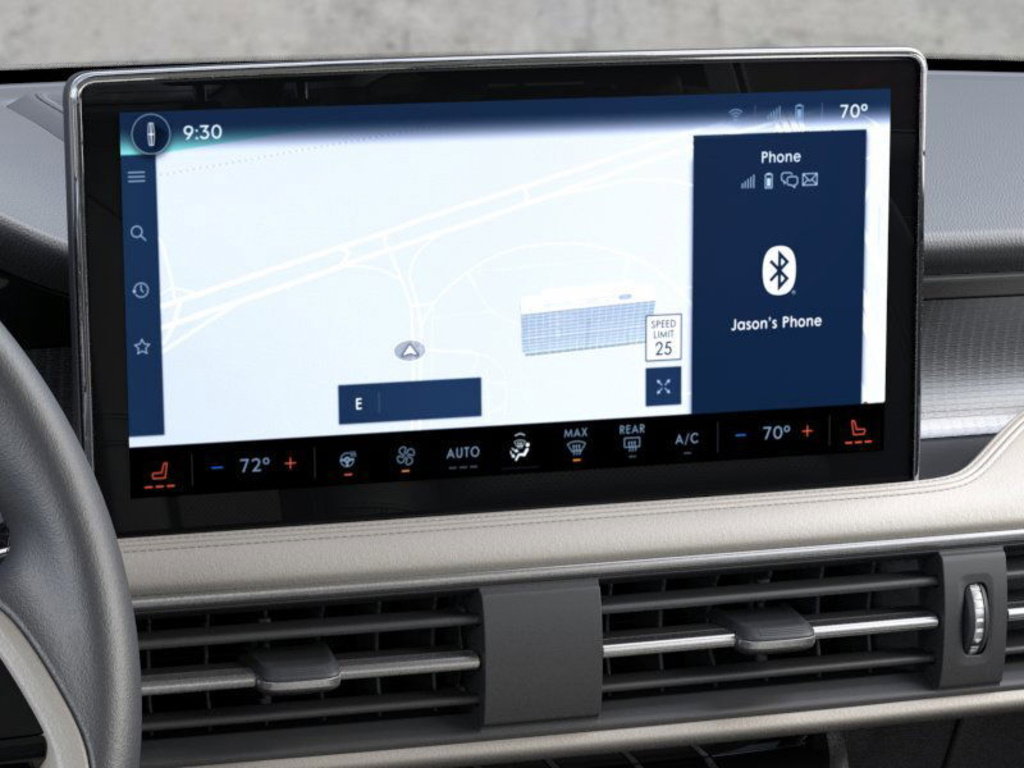 New 2025 Lincoln Corsair AWD w/ Equipment Group 101A image 14