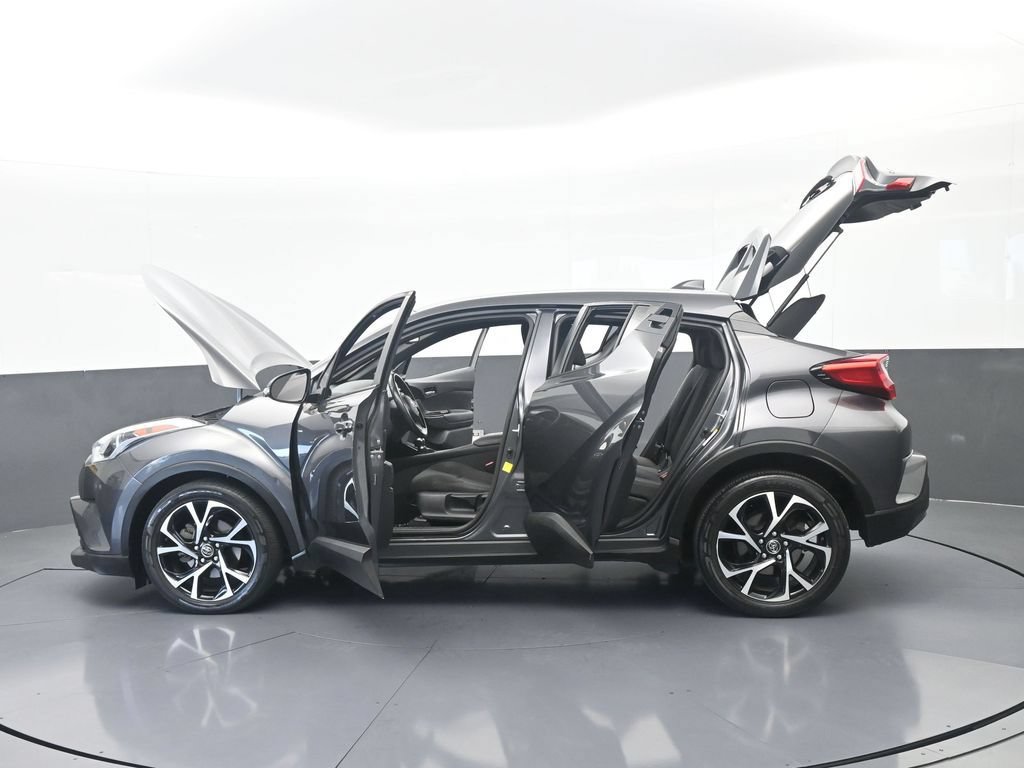 Used 2019 Toyota C-HR XLE FWD image 64