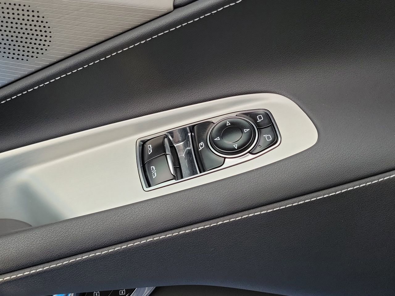 Used 2021 Chevrolet Corvette Stingray Preferred Cpe w/ 2LT image 32