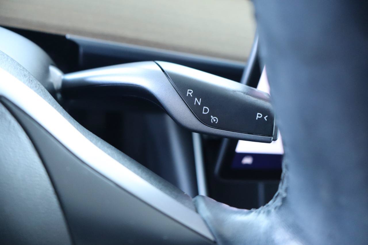 Used 2018 Tesla Model 3 Long Range RWD image 23
