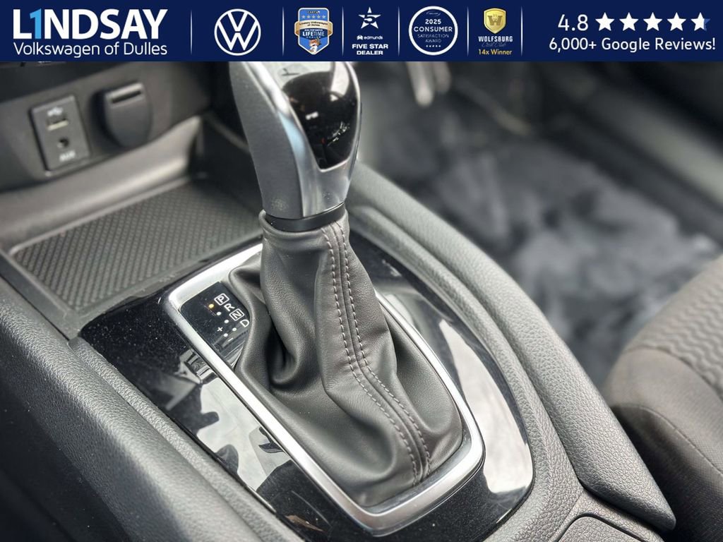 Used 2018 Nissan Rogue Sport S image 18