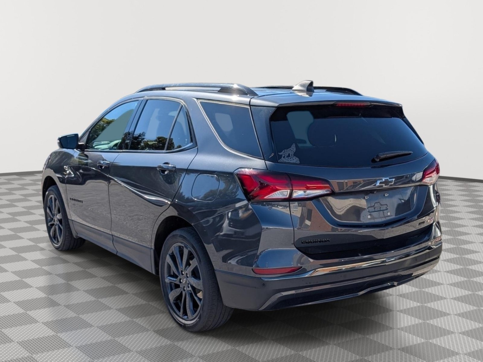 Used 2023 Chevrolet Equinox RS AWD/4WD image 3
