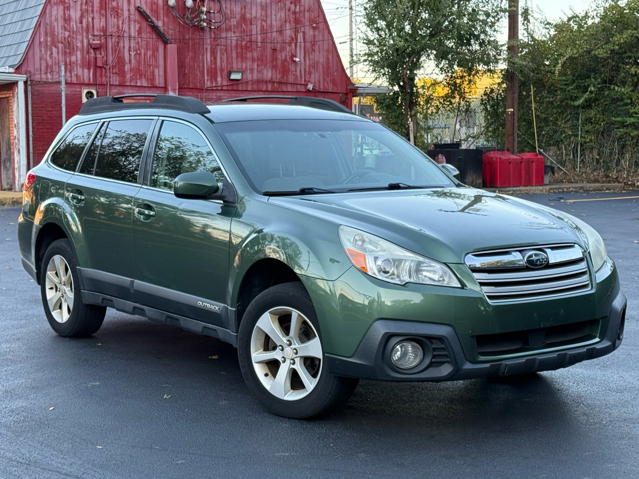 Used 2013 Subaru Outback 2.5i Premium w/ All-Weather Pkg image 2