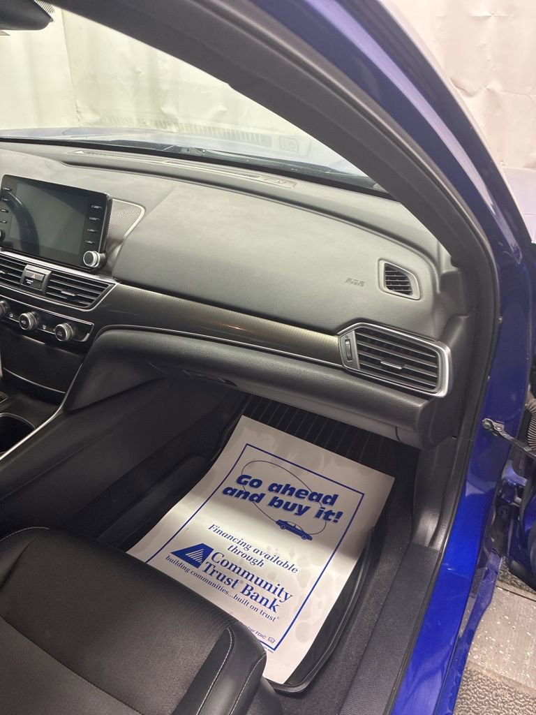 Used 2018 Honda Accord Sport image 26