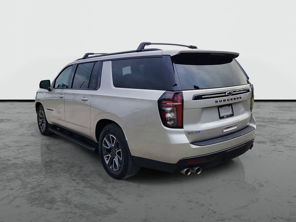 Used 2023 Chevrolet Suburban Z71 w/ Off-Road Capability Package AWD/4WD image 3