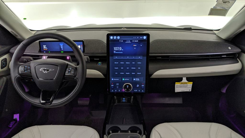 New 2023 Ford Mustang Mach-E Premium image 25