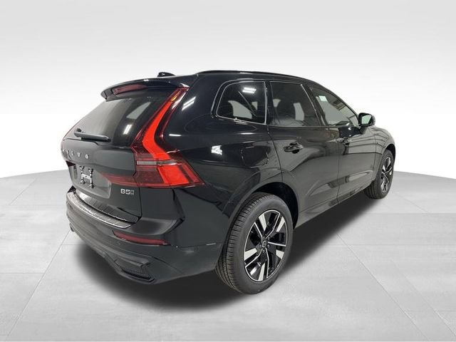 New 2026 Volvo XC60 B5 Plus w/ Protection Package Premier AWD/4WD image 6