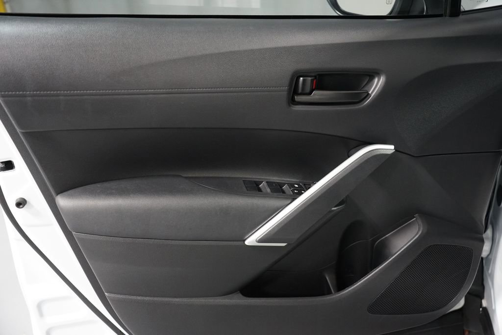 Certified 2024 Toyota Corolla Cross LE image 30