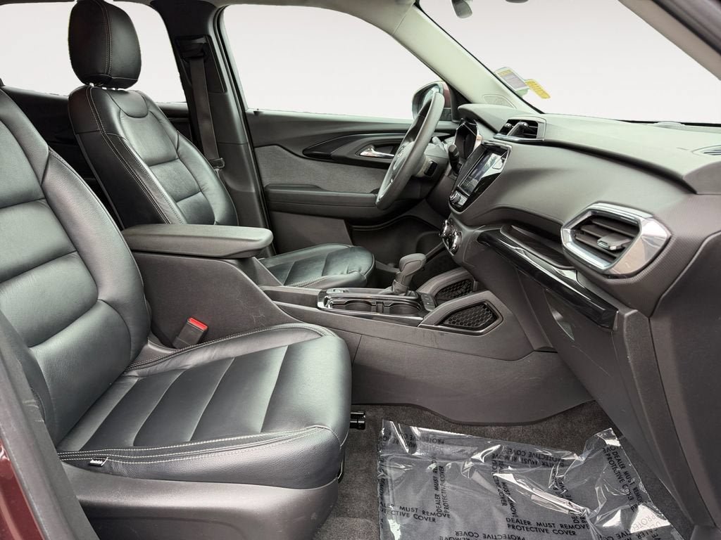 Used 2022 Chevrolet TrailBlazer LT w/ Convenience Package FWD image 24